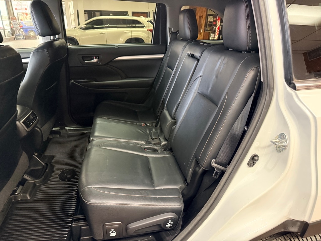 Toyota Highlander  2017