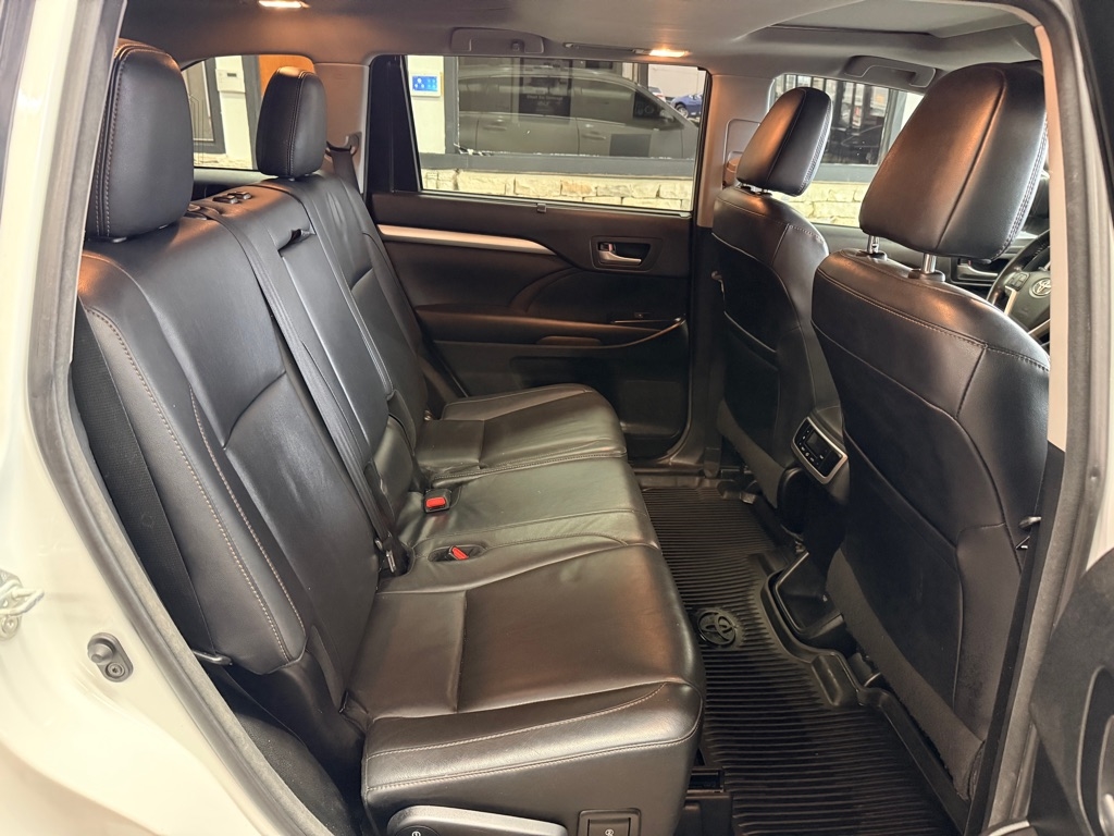 Toyota Highlander  2017