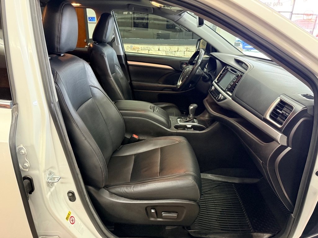 Toyota Highlander  2017