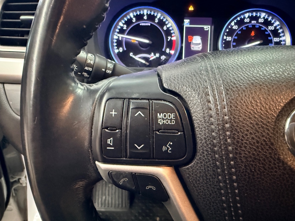 Toyota Highlander  2017