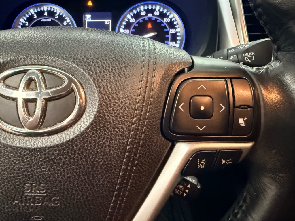 Toyota Highlander  2017