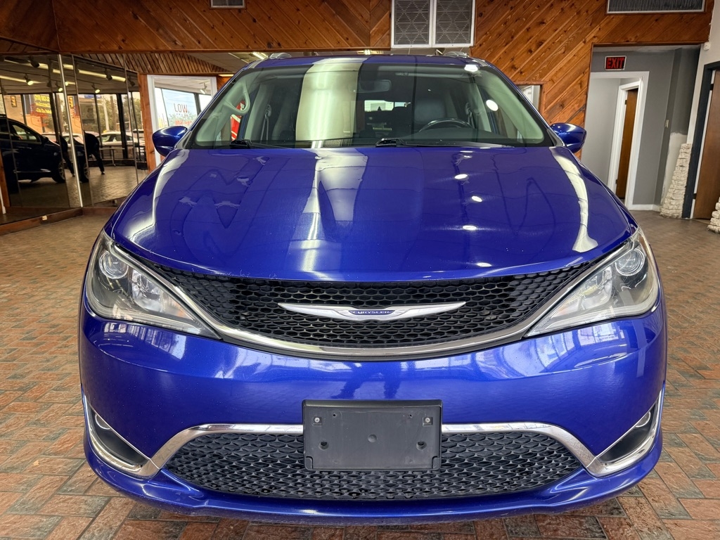 Chrysler Pacifica Touring L 2020