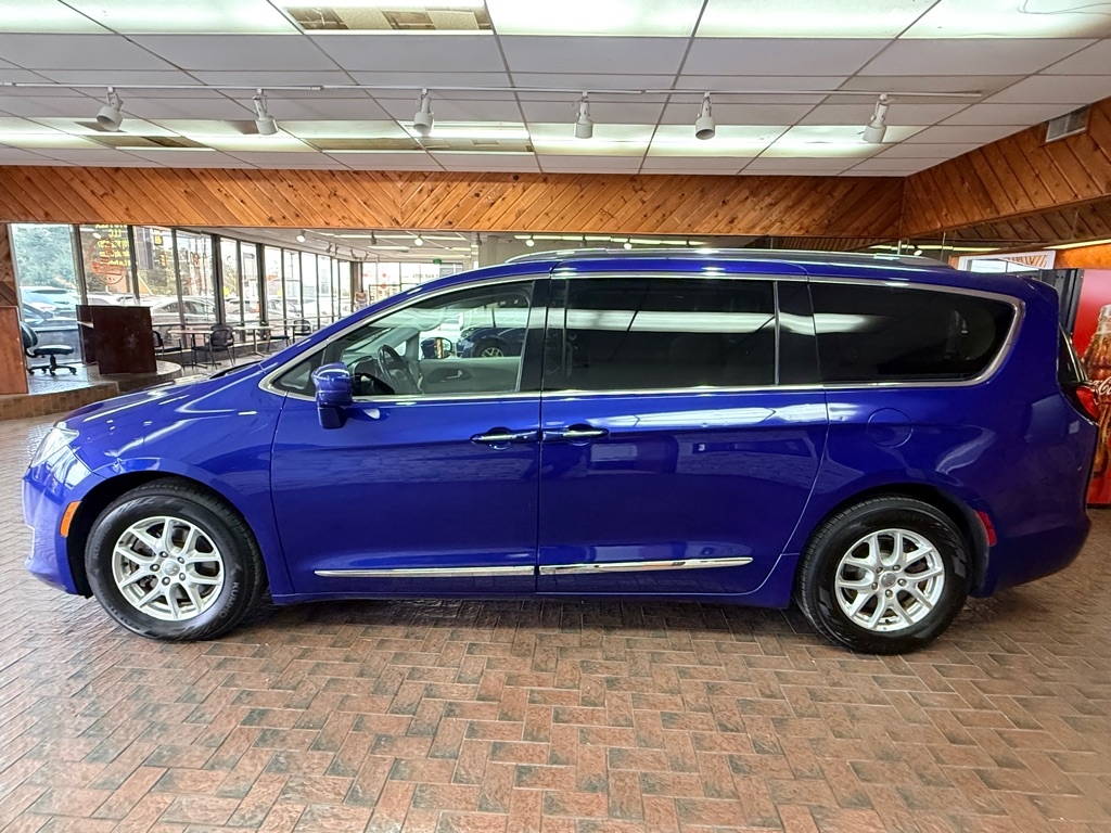 Chrysler Pacifica Touring L 2020