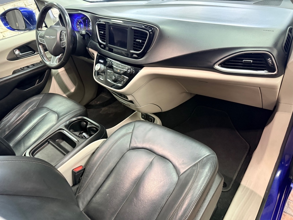 Chrysler Pacifica Touring L 2020