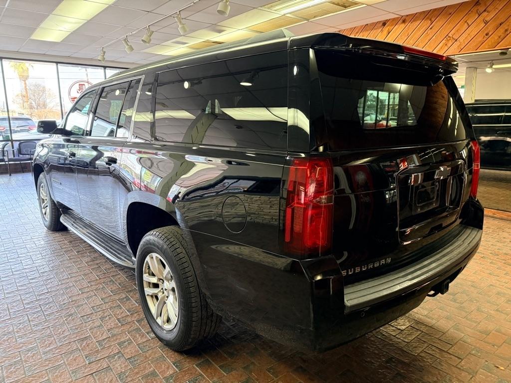 Chevrolet Suburban  2019