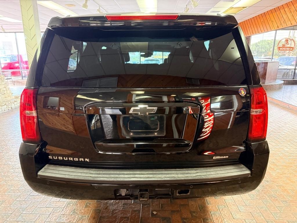 Chevrolet Suburban  2019