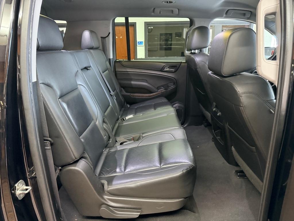 Chevrolet Suburban  2019