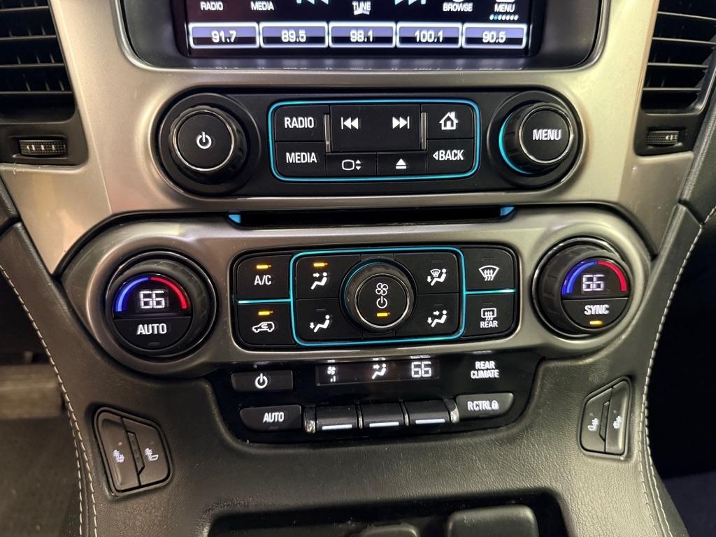 Chevrolet Suburban  2019