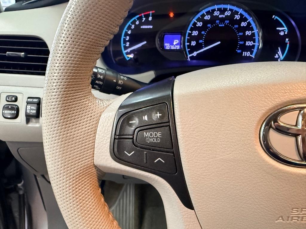 Toyota Sienna XLE 2014