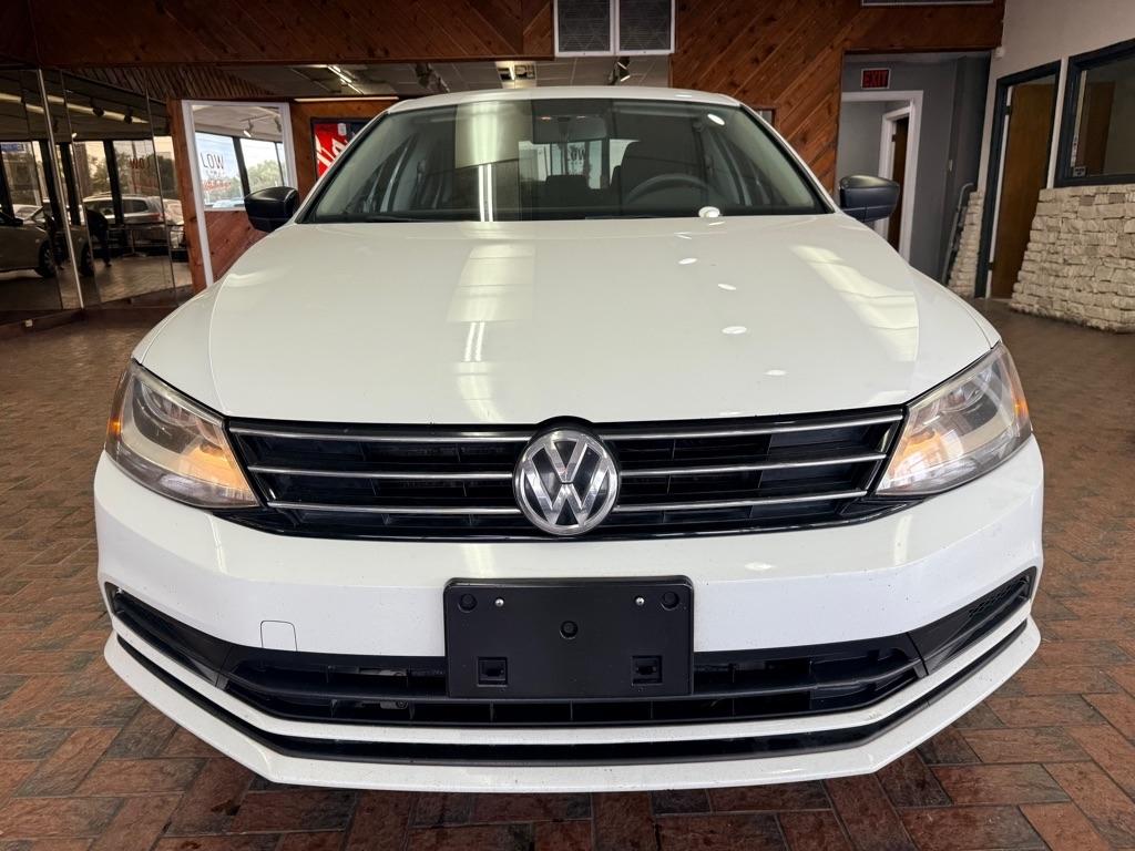 Volkswagen Jetta  2016