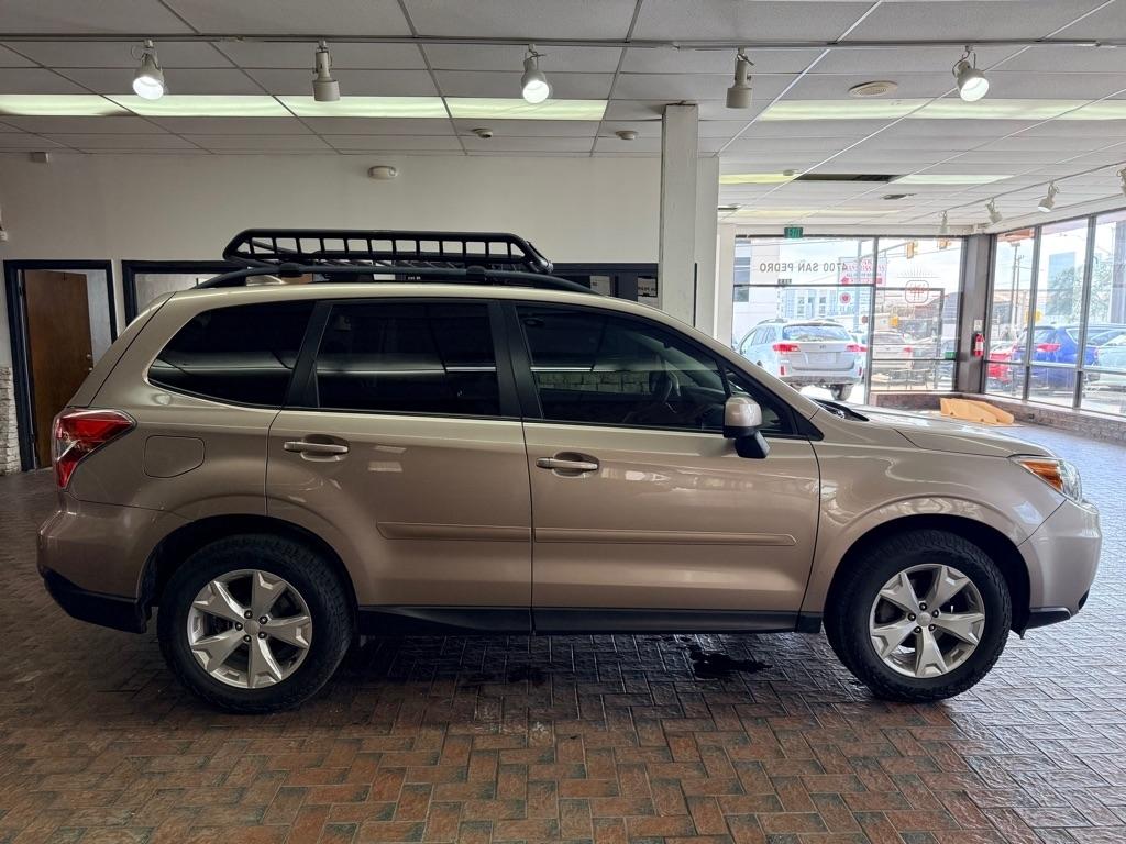 Subaru Forester  2016