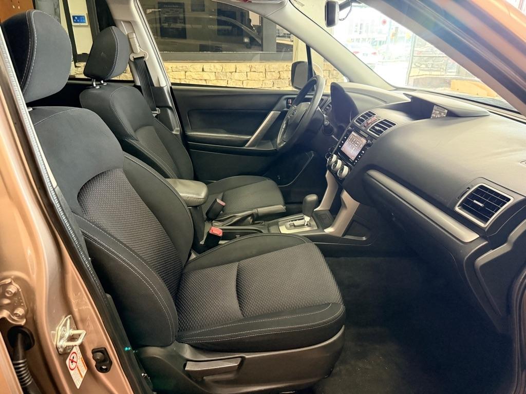 Subaru Forester  2016