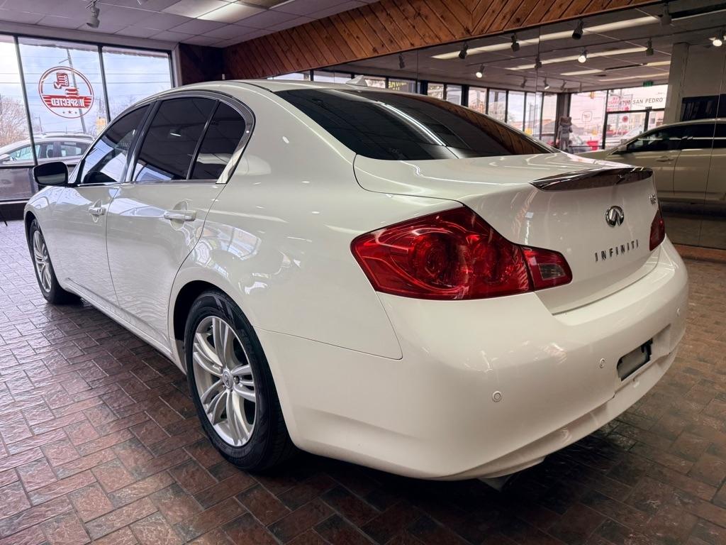 Infiniti G Sedan  2013