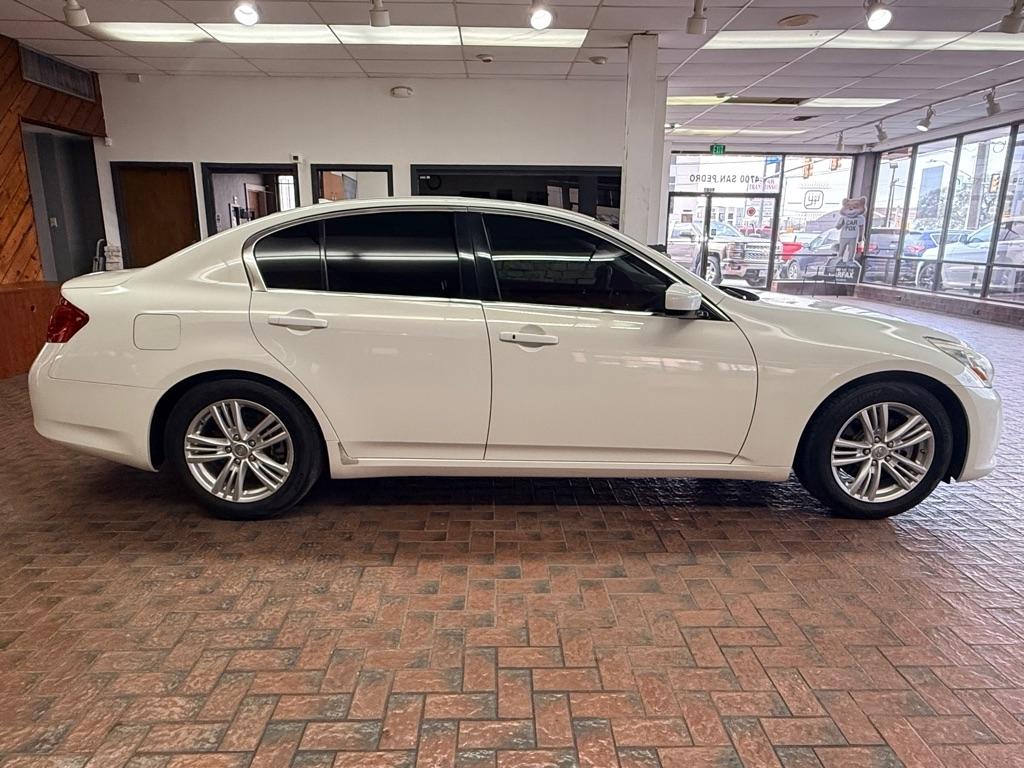 Infiniti G Sedan  2013