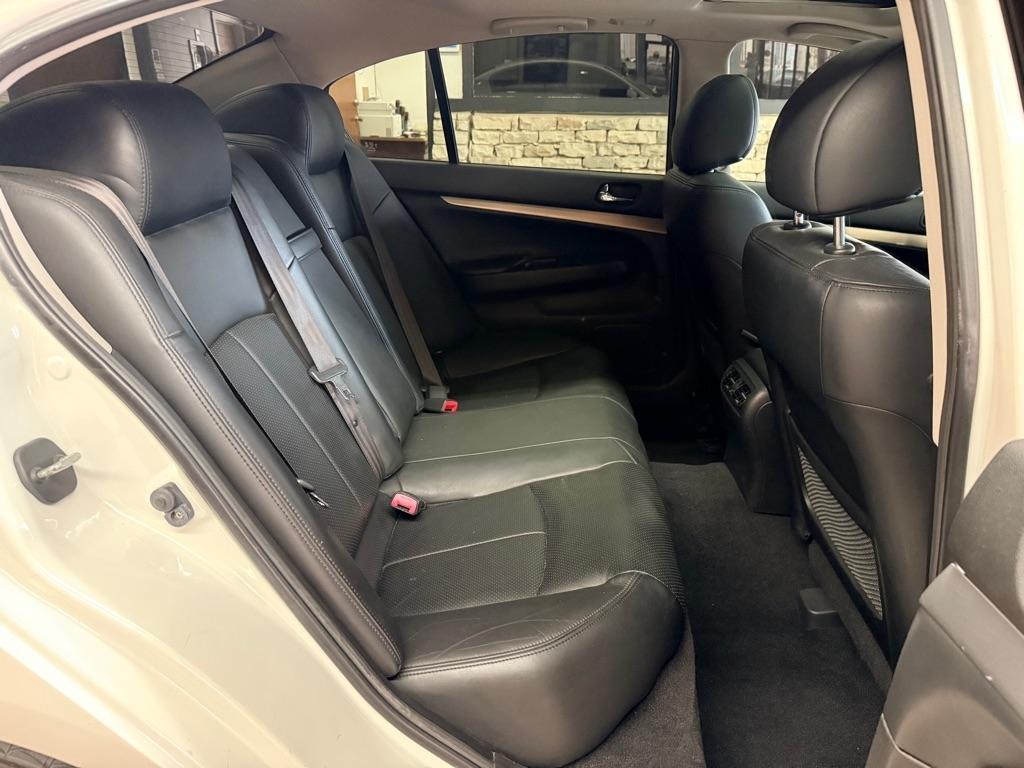 Infiniti G Sedan  2013