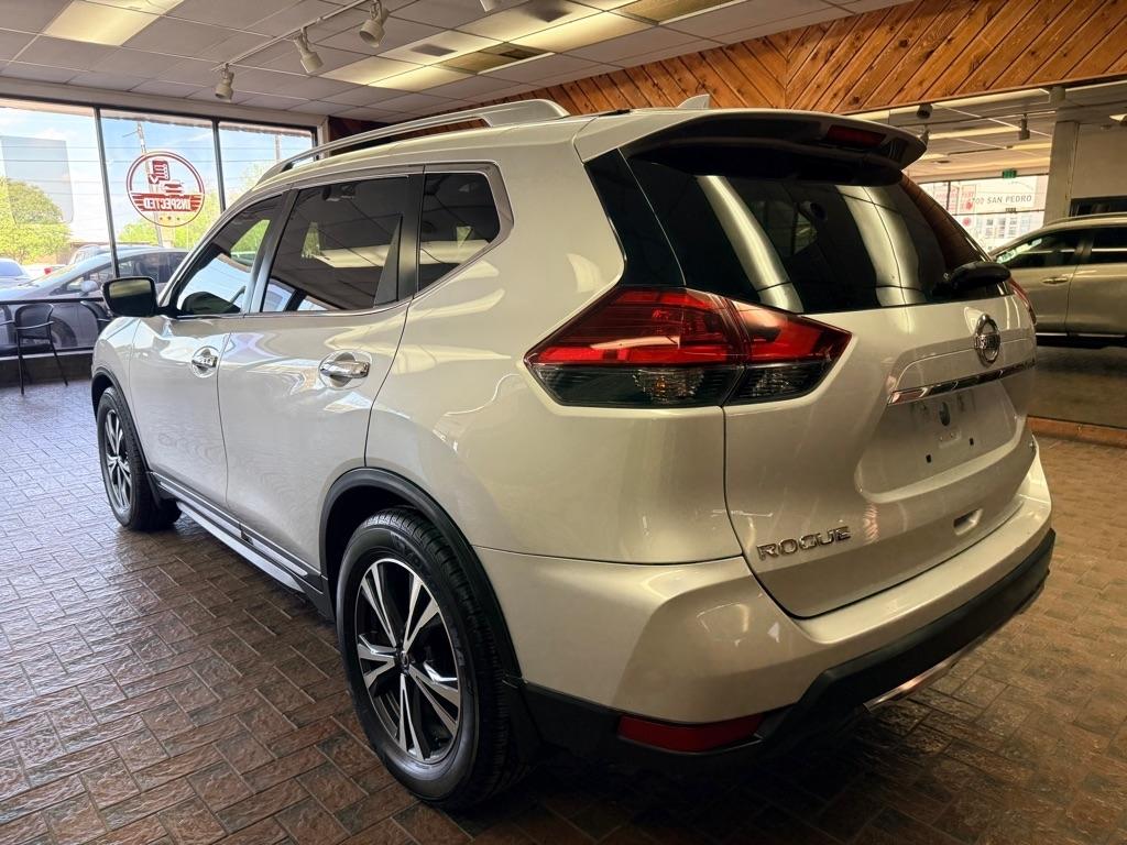 Nissan Rogue  2017