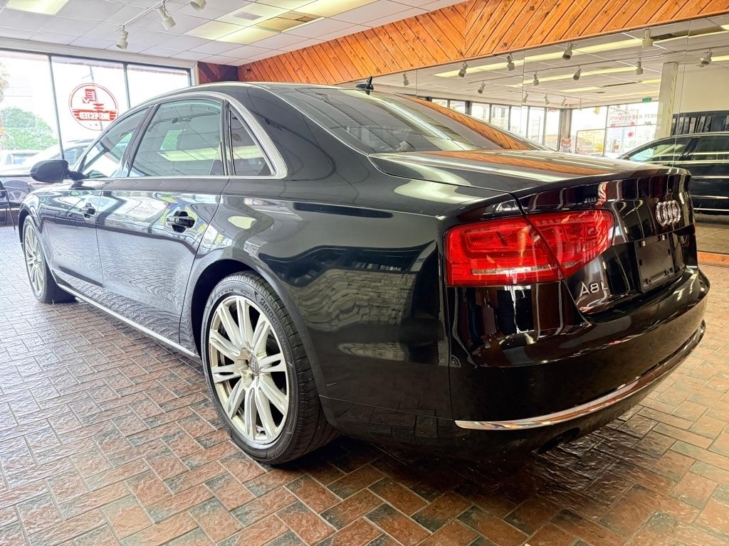 Audi A8  2014