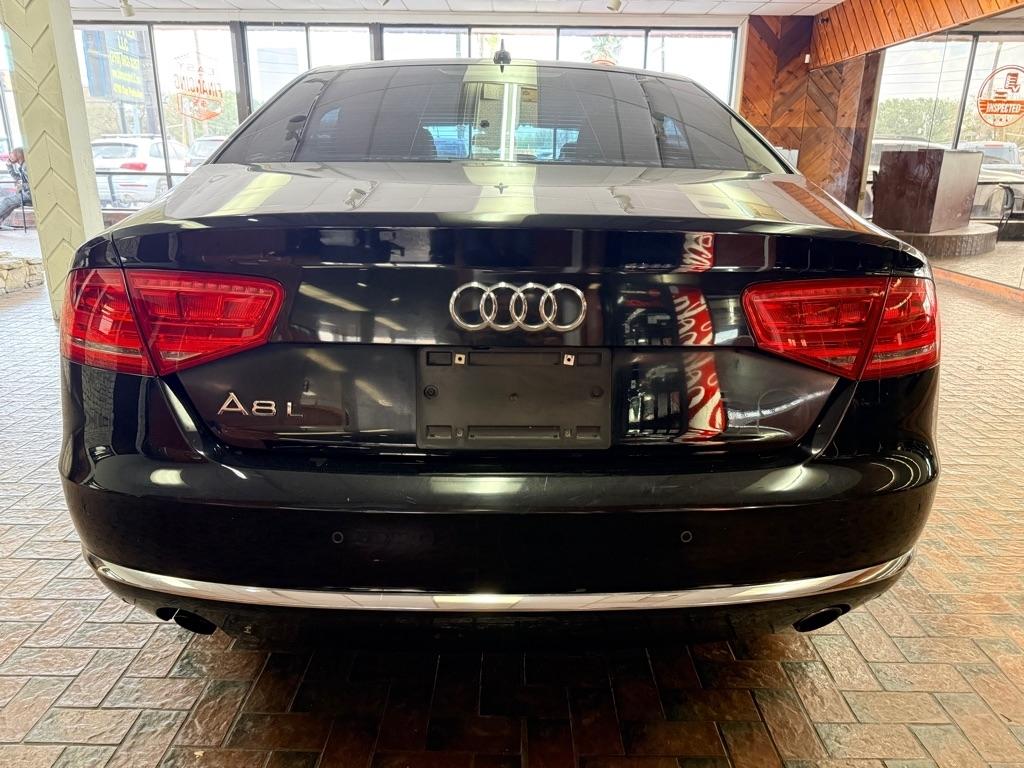 Audi A8  2014