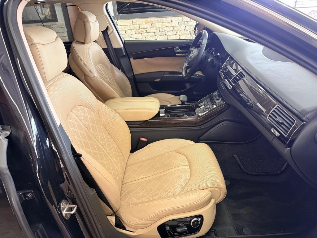 Audi A8  2014