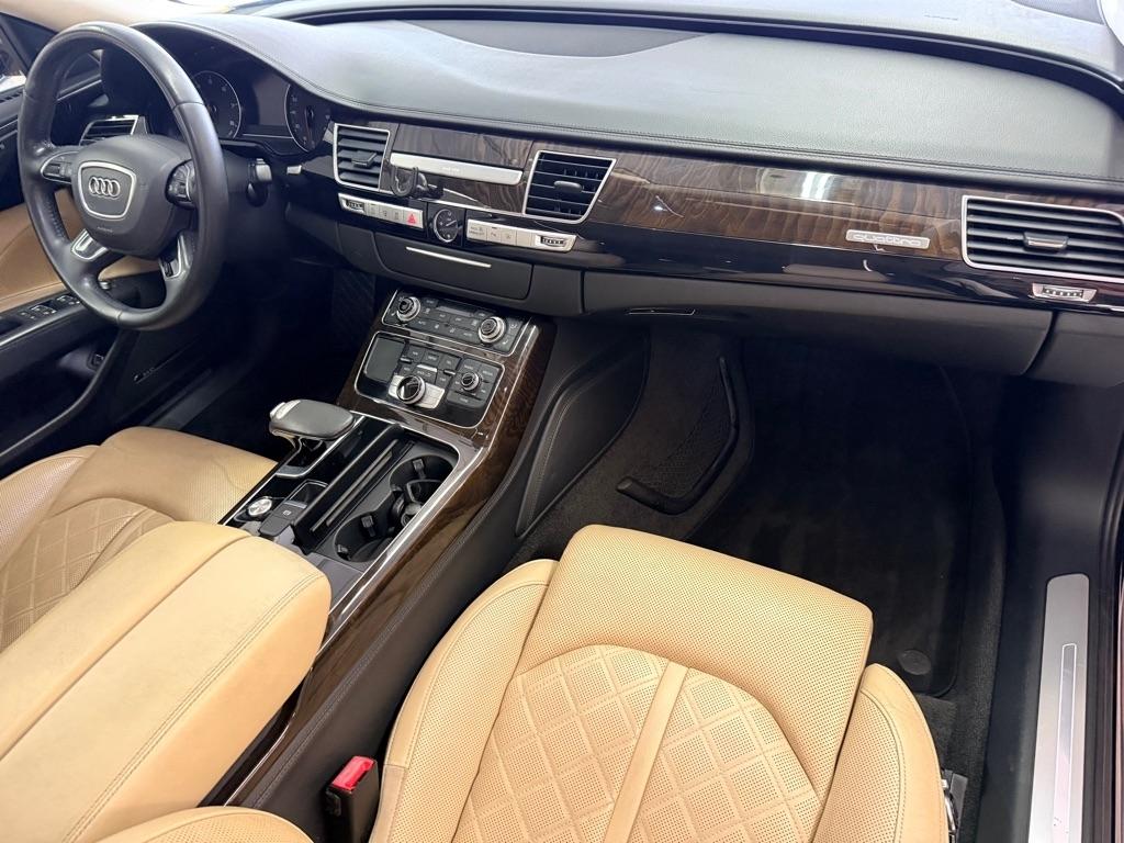 Audi A8  2014