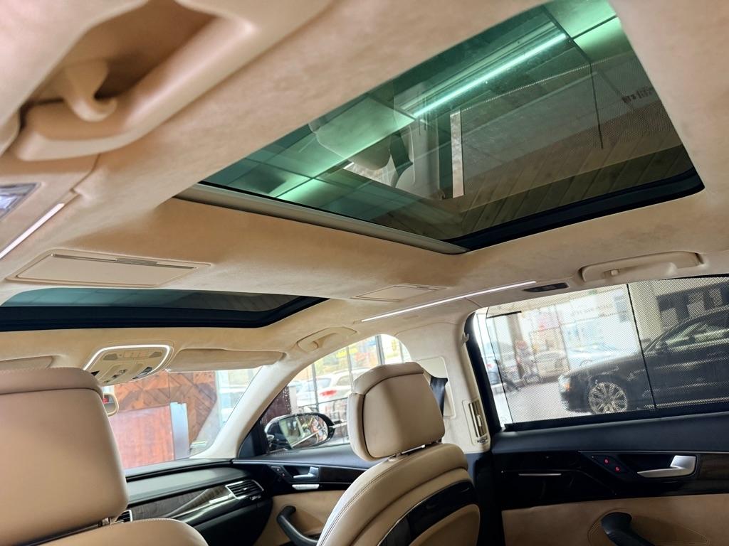 Audi A8  2014