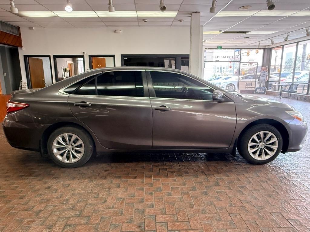 Toyota Camry  2015