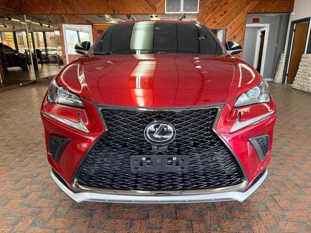 Lexus NX 300  2020