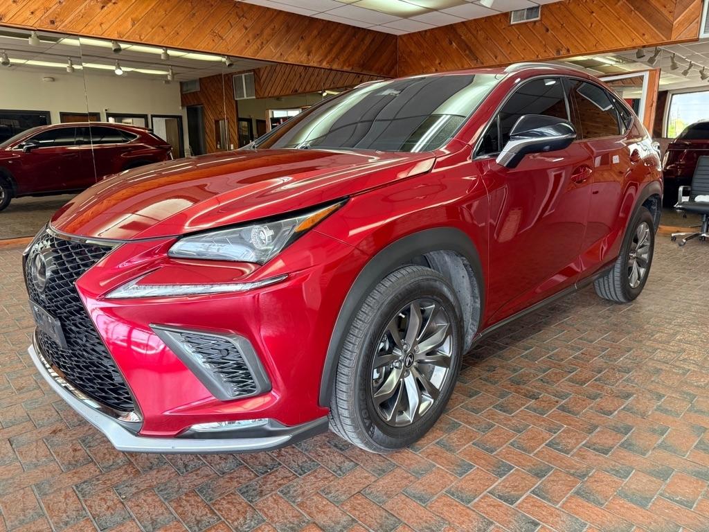 Lexus NX 300  2020