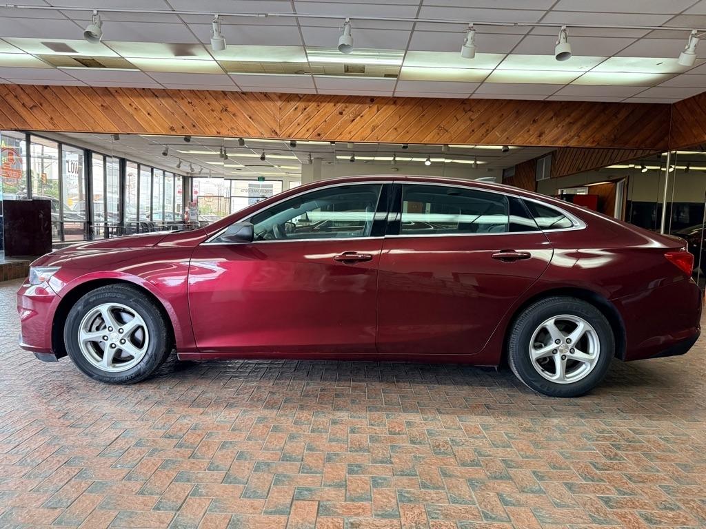 Chevrolet Malibu  2016