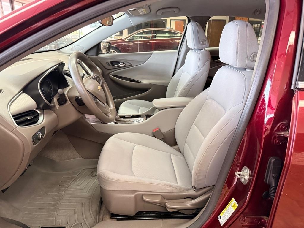 Chevrolet Malibu  2016