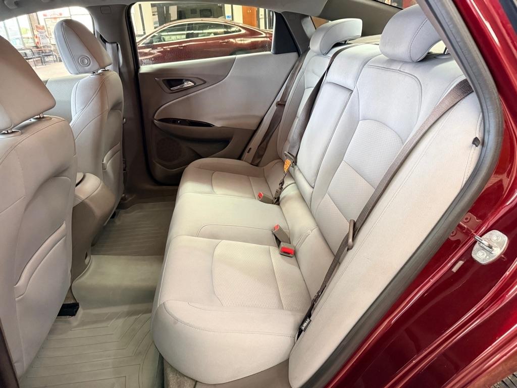Chevrolet Malibu  2016