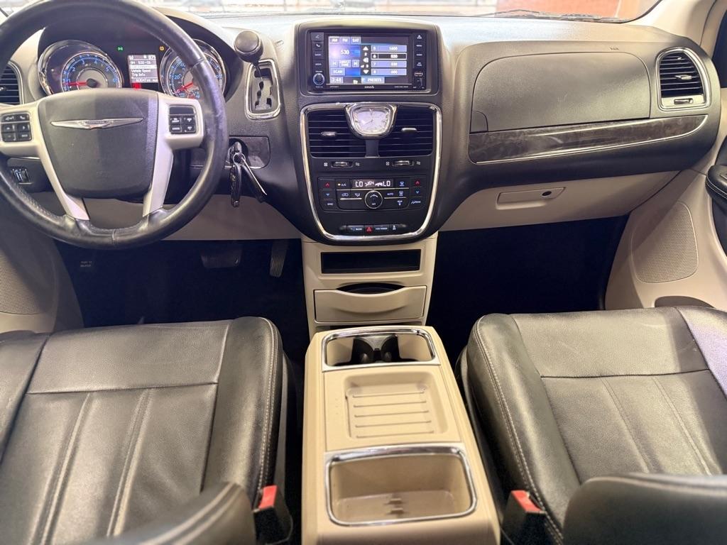 Chrysler Town & Country  2016