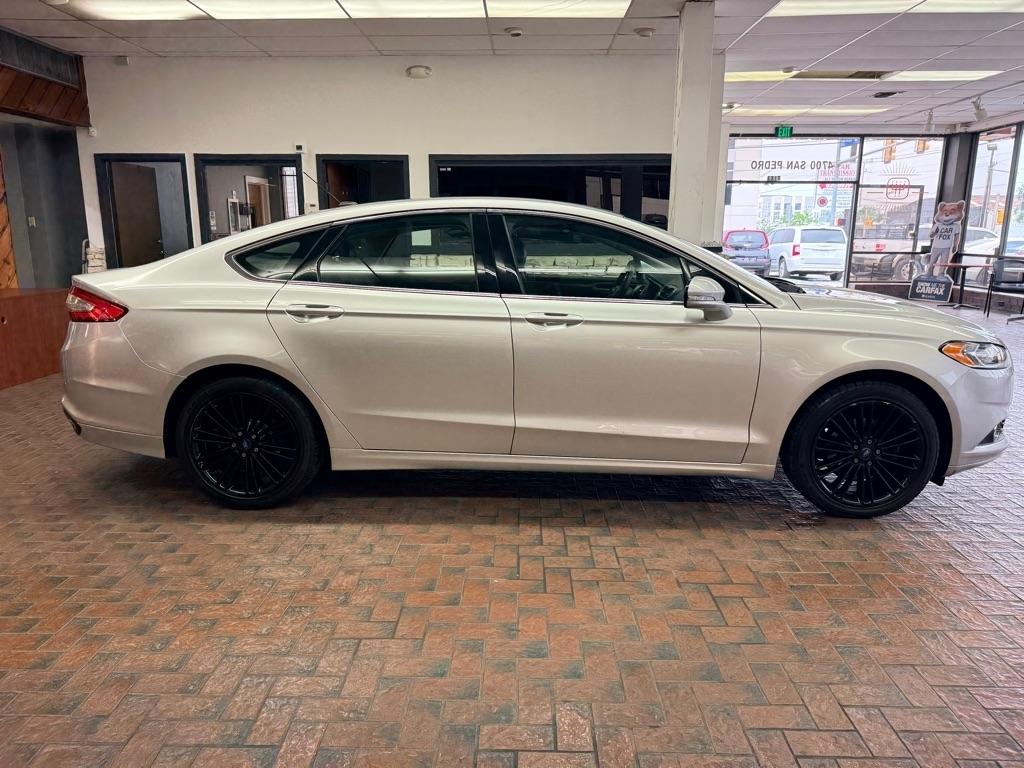Ford Fusion  2013