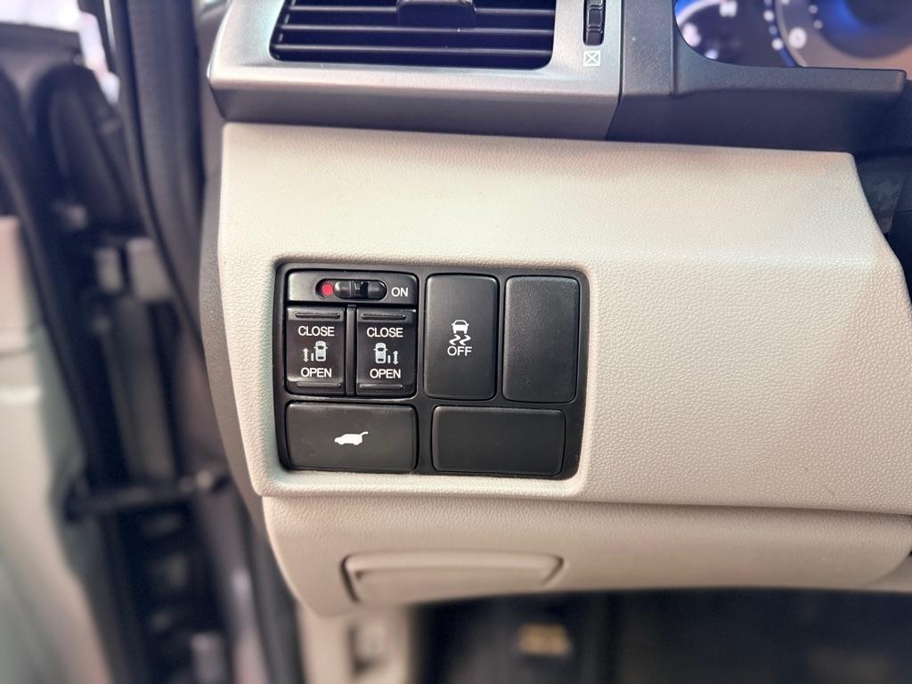 Honda Odyssey  2012