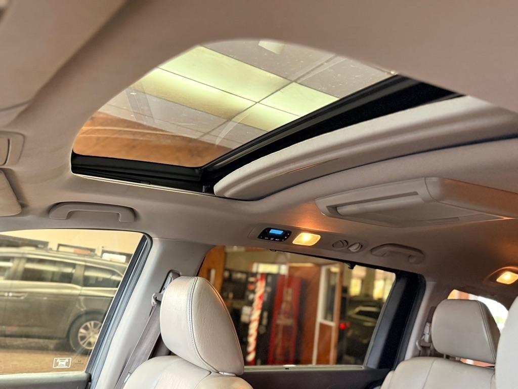 Honda Odyssey  2012