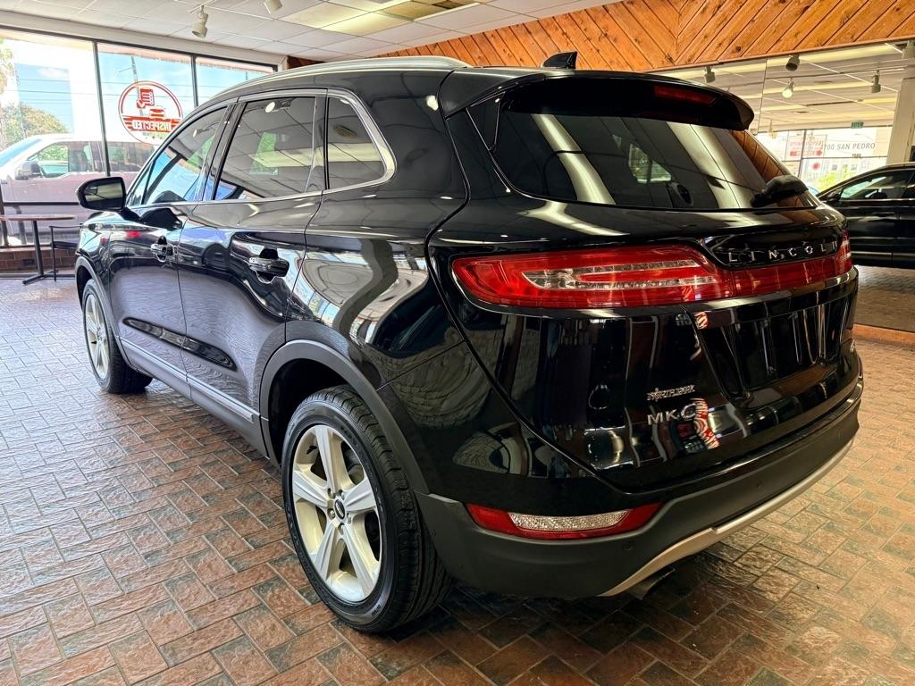 Lincoln MKC  2017