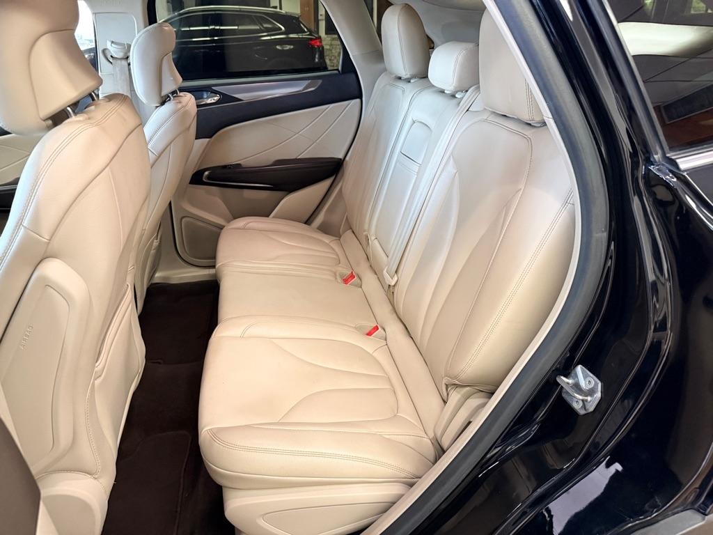 Lincoln MKC  2017