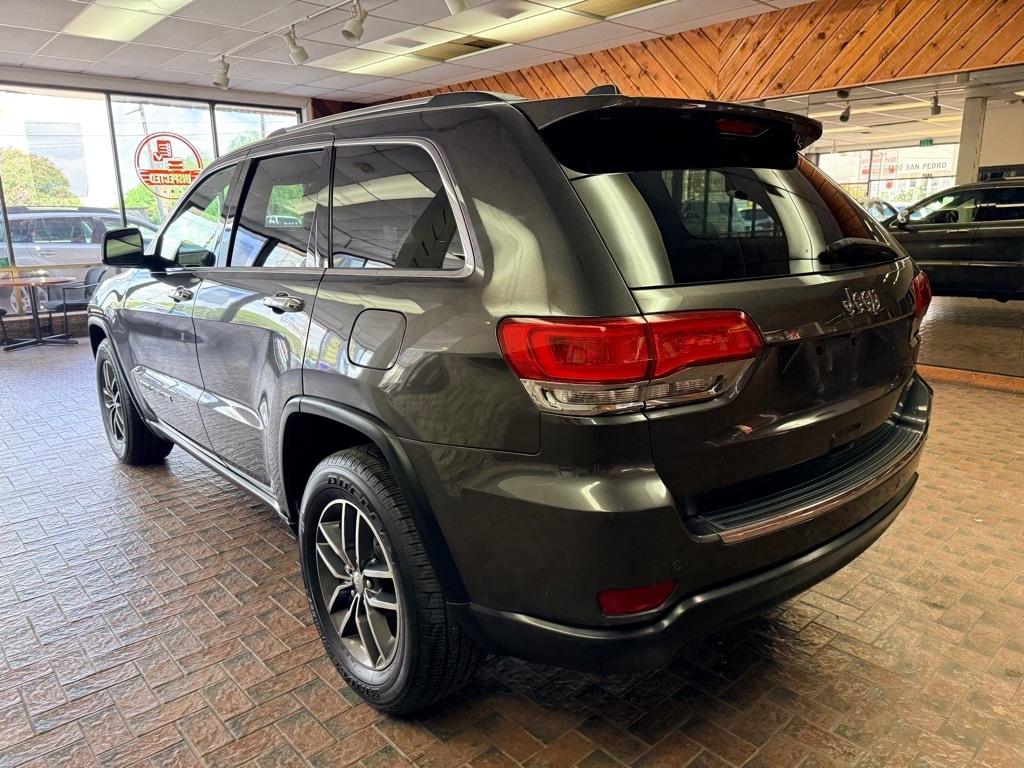 Jeep Grand Cherokee  2017
