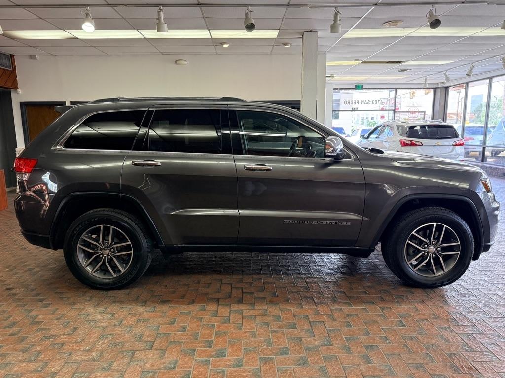 Jeep Grand Cherokee  2017