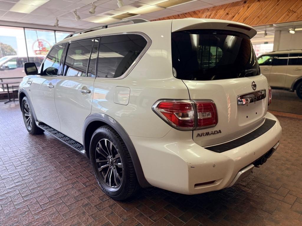 Nissan Armada  2017