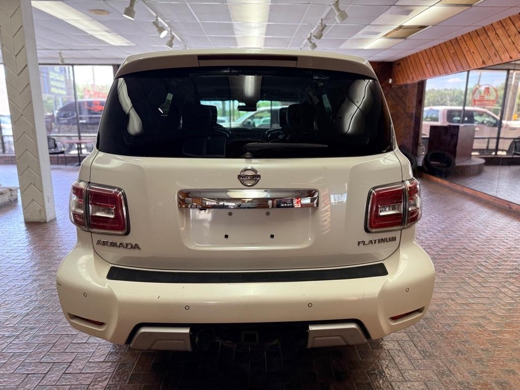 Nissan Armada  2017
