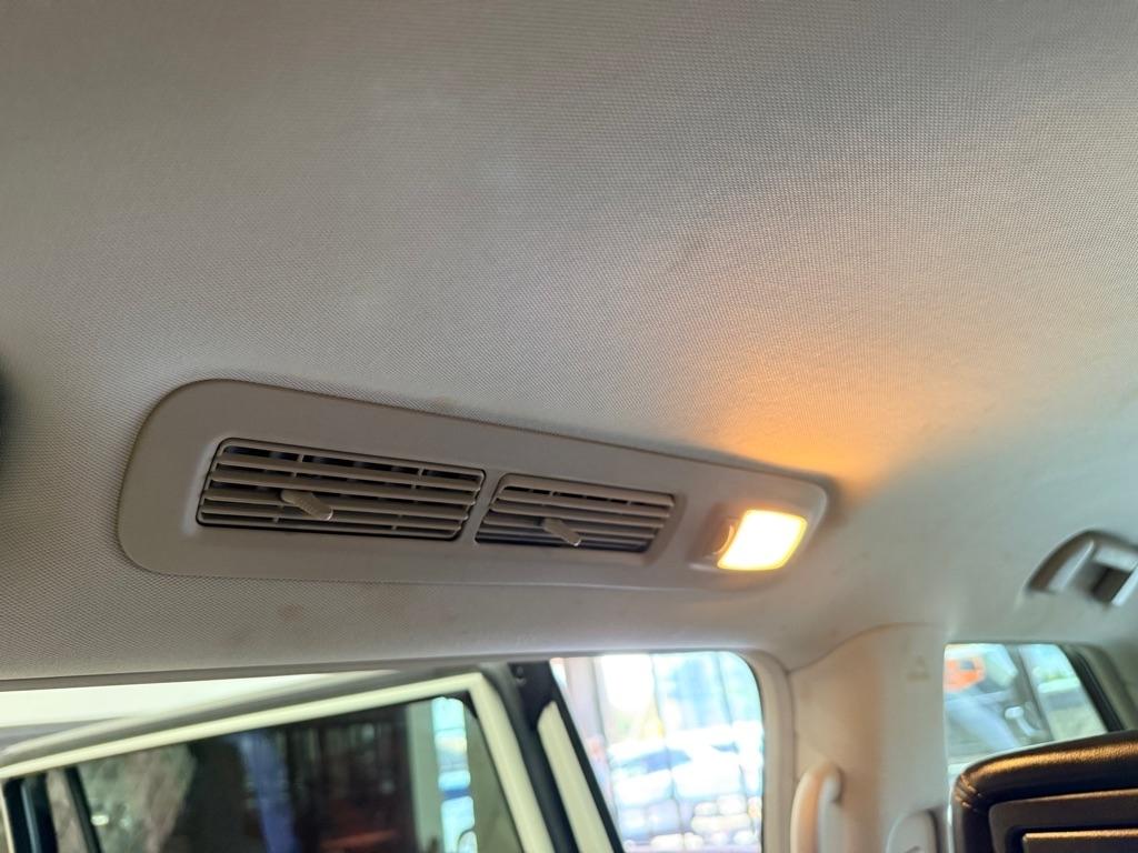 Nissan Armada  2017