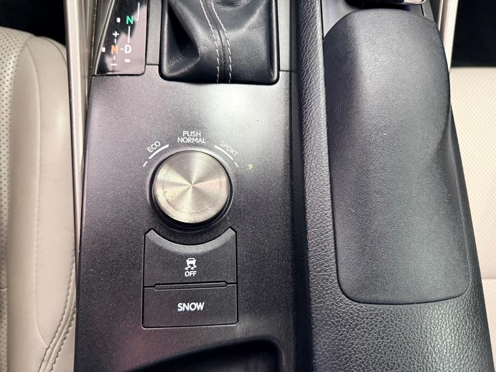 Lexus IS  2015