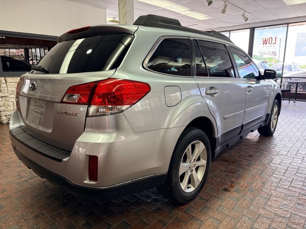 Subaru Outback  2013