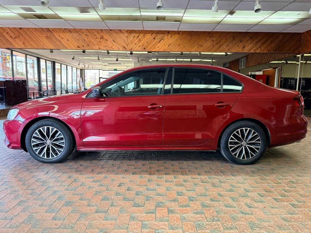 Volkswagen Jetta  2016