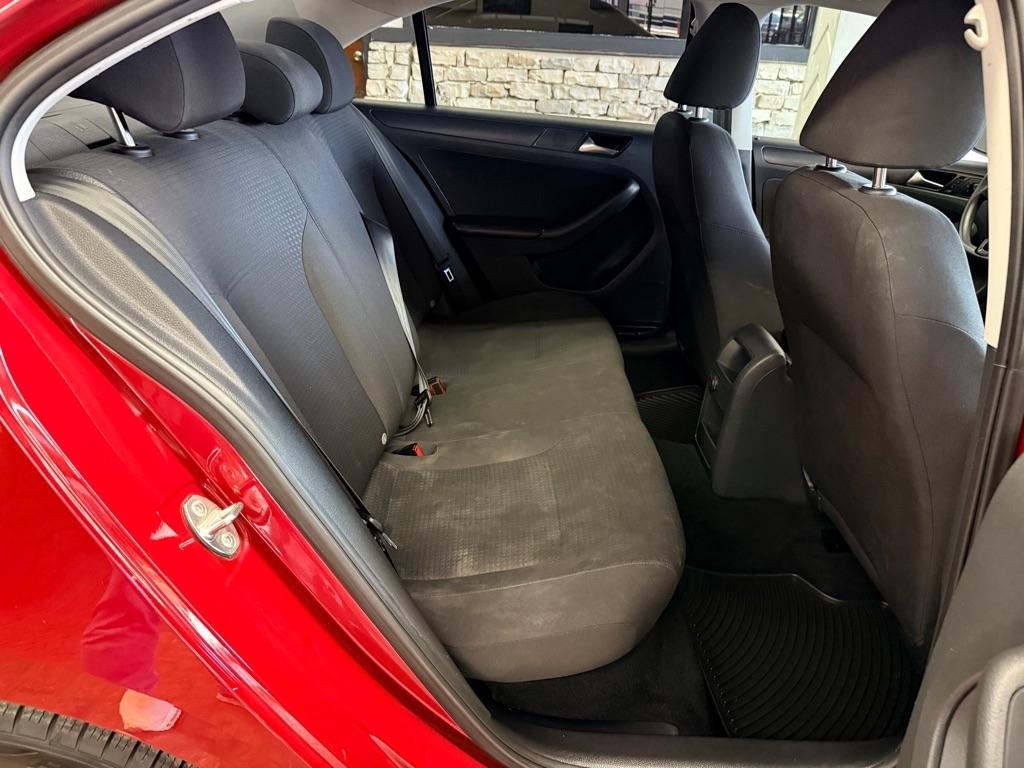Volkswagen Jetta  2016
