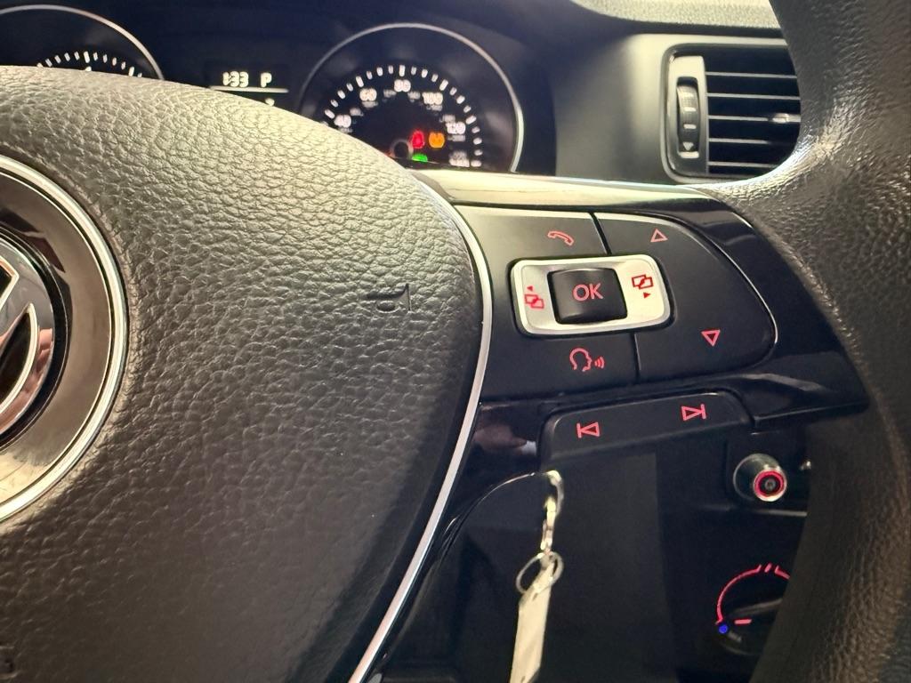 Volkswagen Jetta  2016