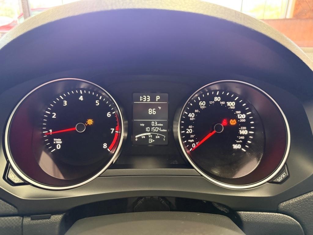 Volkswagen Jetta  2016
