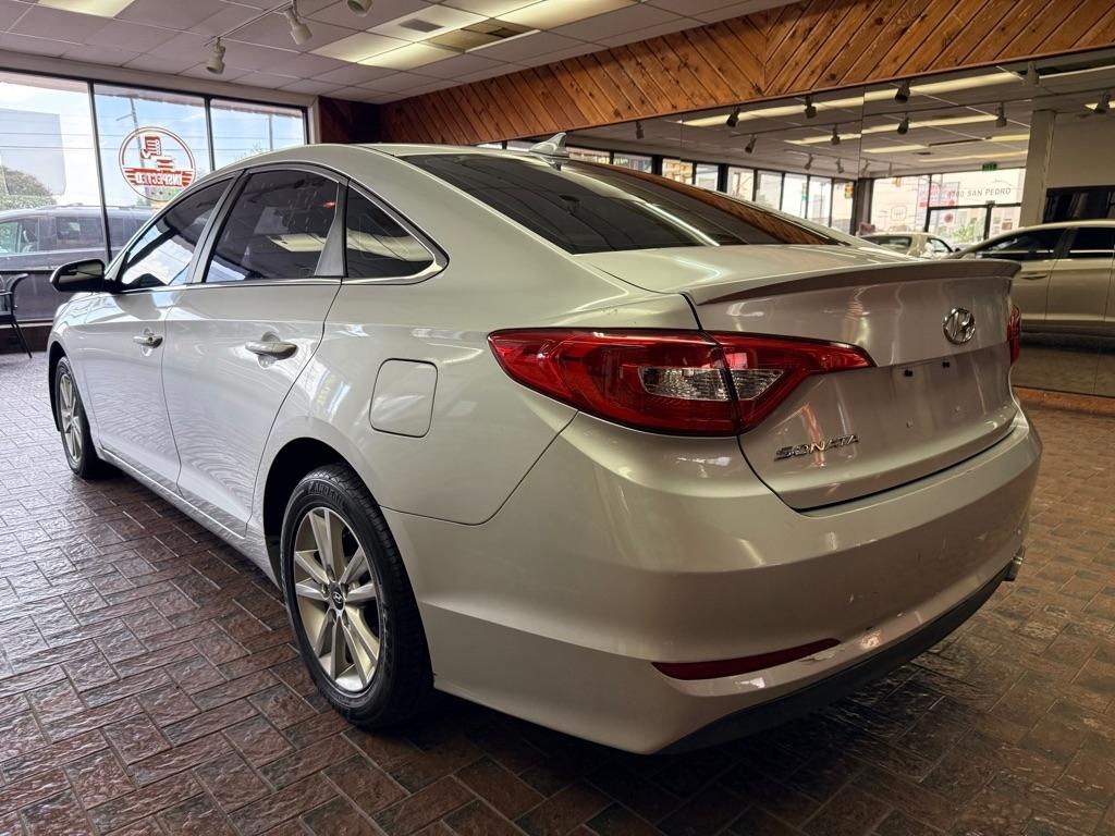 Hyundai Sonata  2016