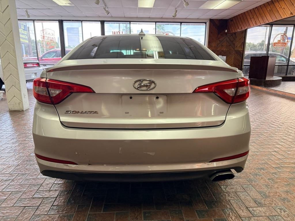 Hyundai Sonata  2016